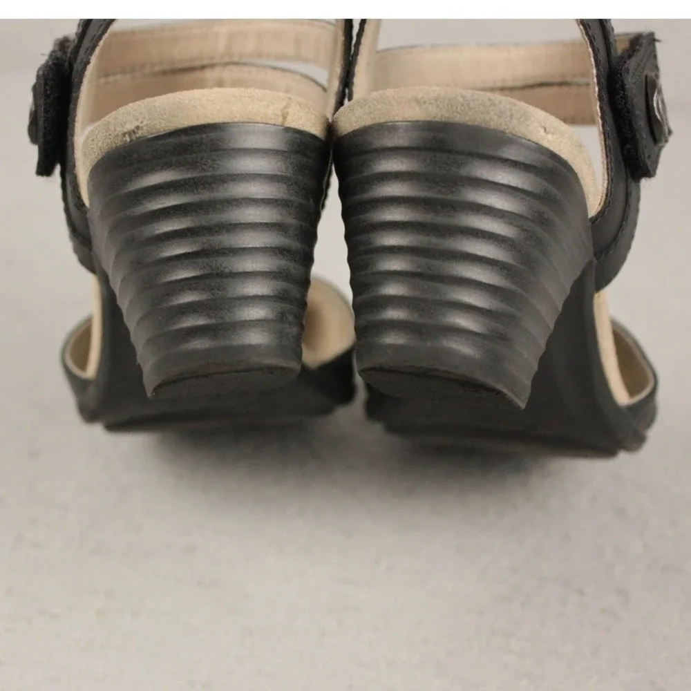 Clarks Collection Cottagecore Twee Slingback‎ Heels Black Leather Womens 8M